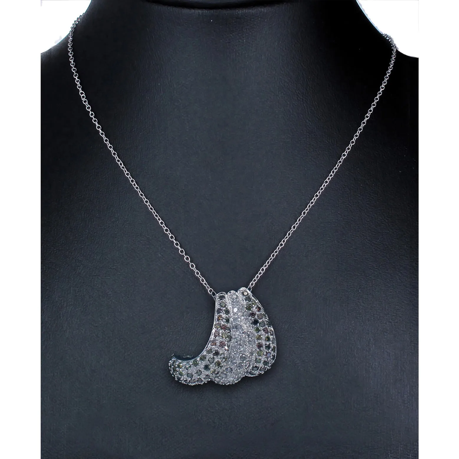 1.70 cttw Green and White Diamond Pendant Necklace in 14K White Gold