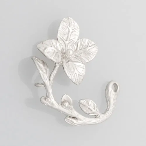 2013-2014 Fashion 24*23MM  lovely modern charms,Flower with  two Holes,Matte Rhodium,suit for necklace/bracelet/earring ect,sold 10pcs per pkg