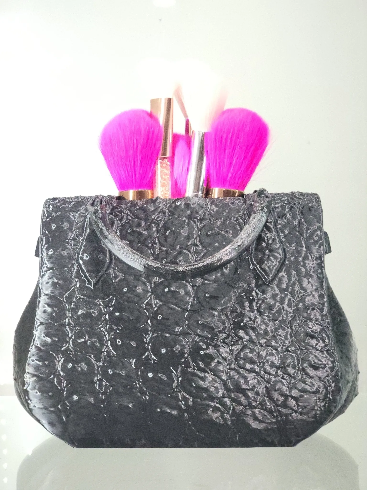 3D Printed Black Crocodile Texture Bag Brush Holder - Glam Vanity Decor