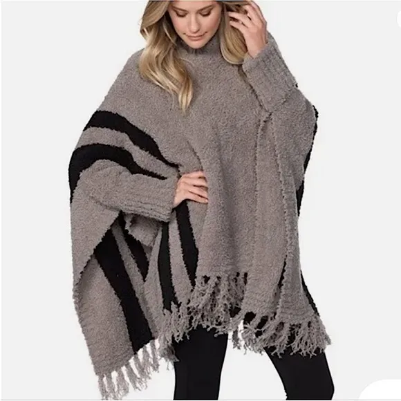 BAREFOOT DREAMS CozyChic Beach Poncho Gray Black Fringe Sweater ONE SIZE