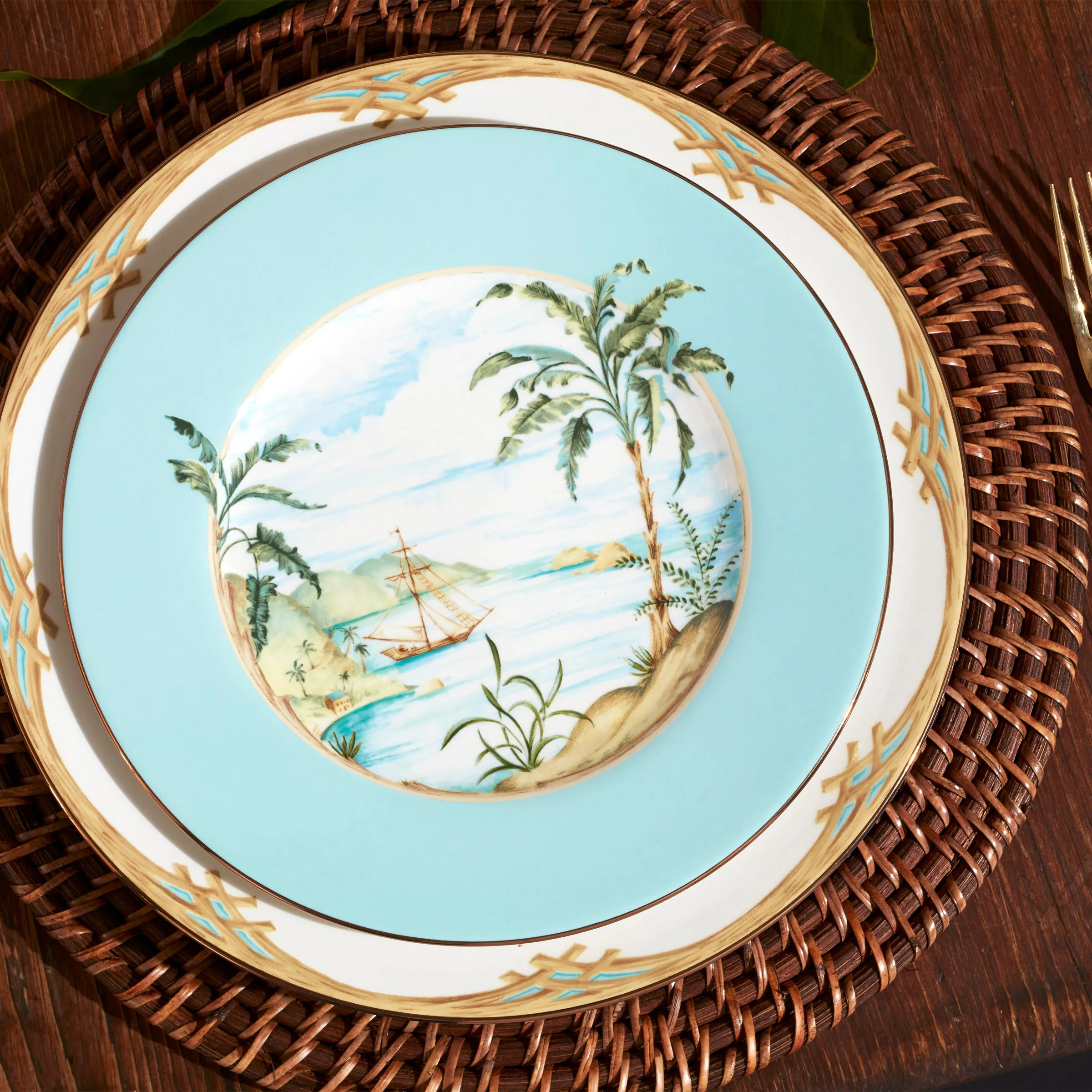 British Colonial Tradewind Accent Plate