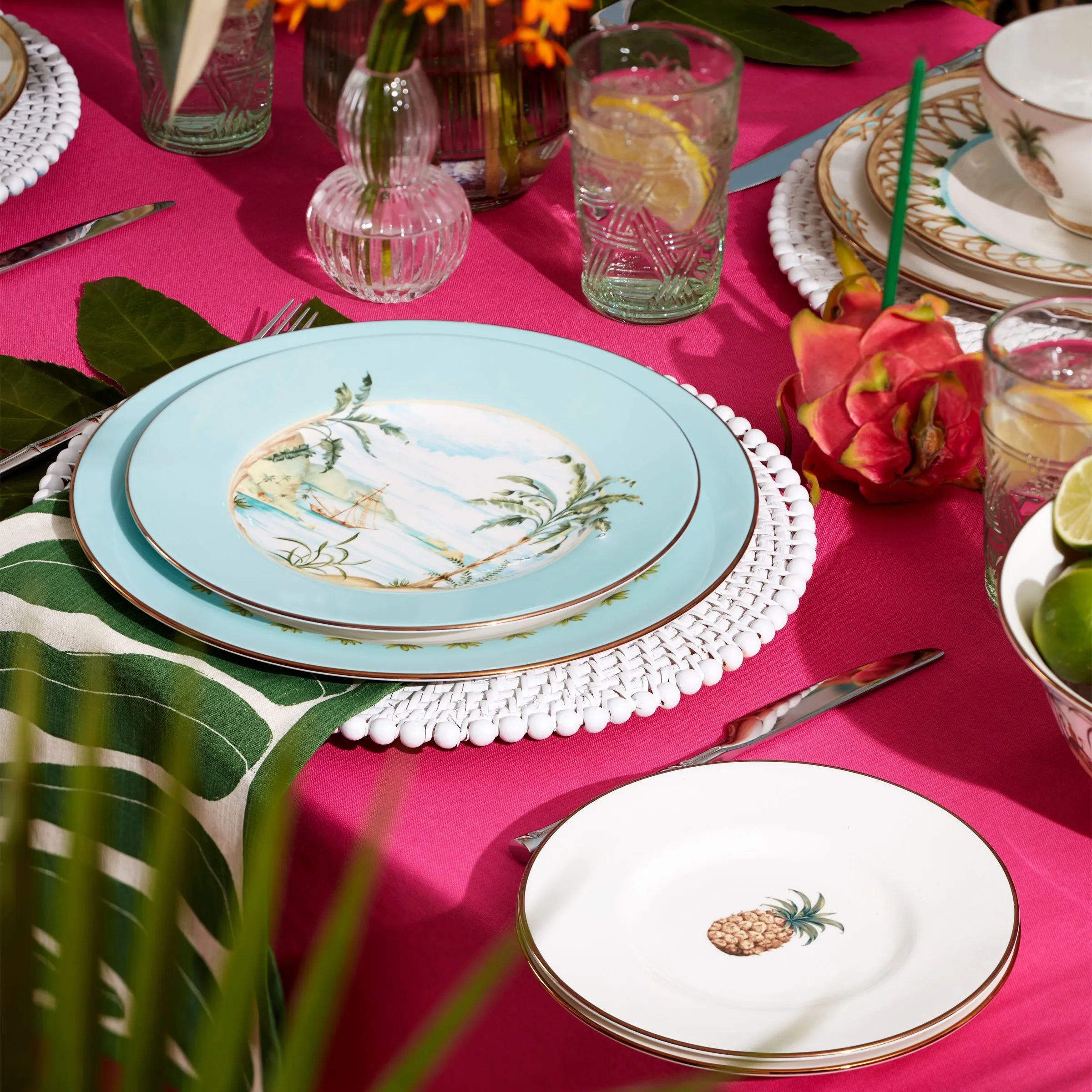 British Colonial Tradewind Accent Plate