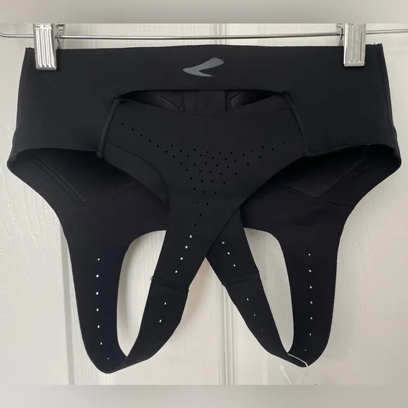 Brooks sports bra (30AB)