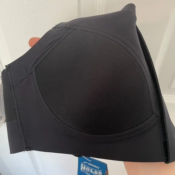 Brooks sports bra (30AB)