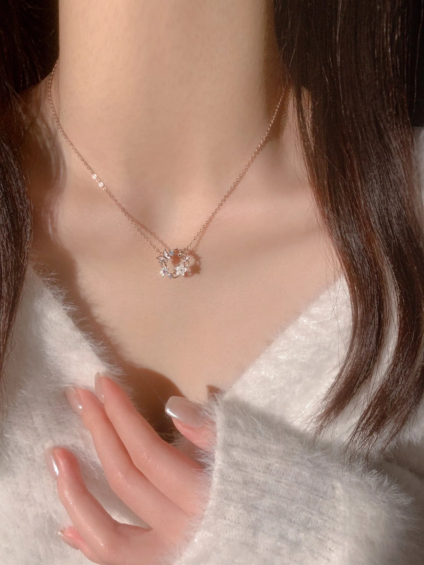 Chic CZ Inlaid Natural Pearl Shell Butterfly Floral Necklace