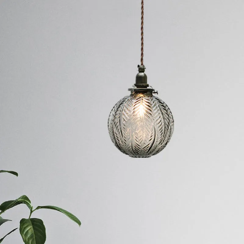 Colonial Global Pendant Light – Timeless Elegance with a Modern Touch