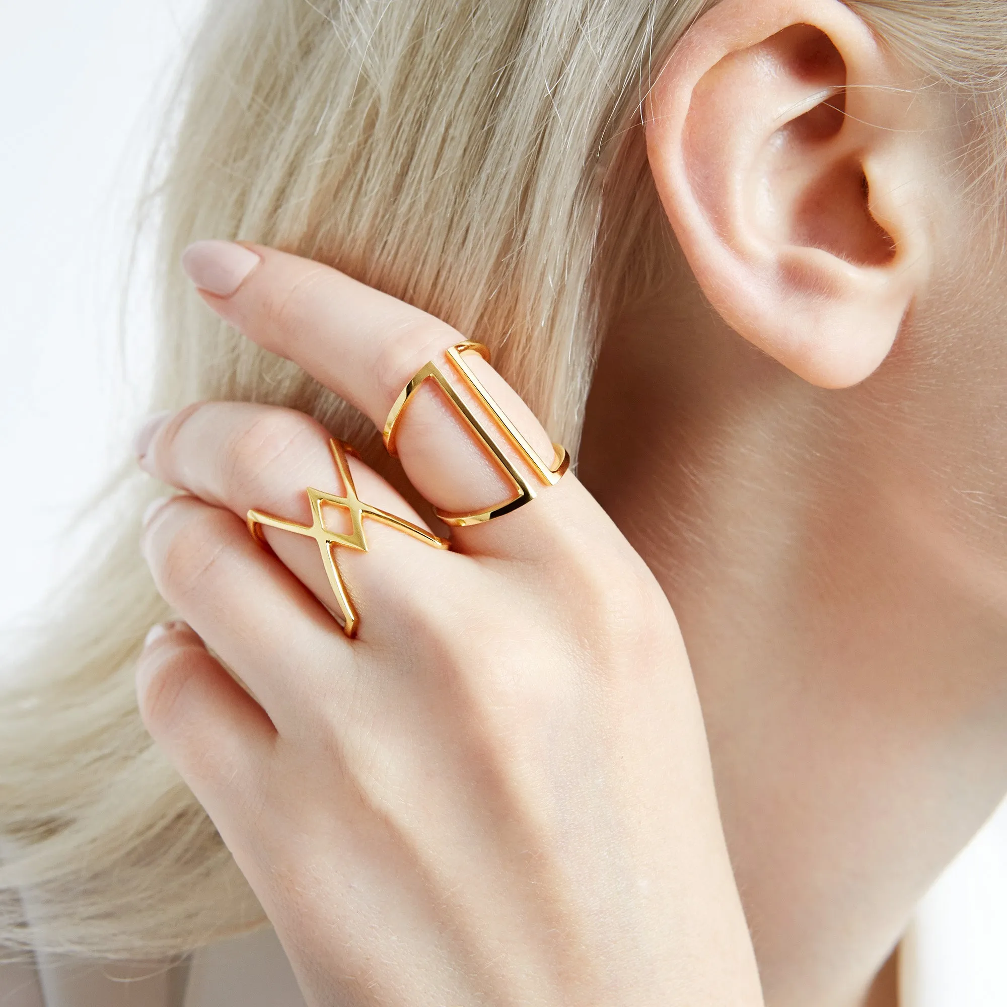 DANI.ELLA ALI RING