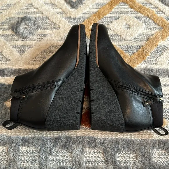 Dr. Scholl's Berklie Wedge Bootie