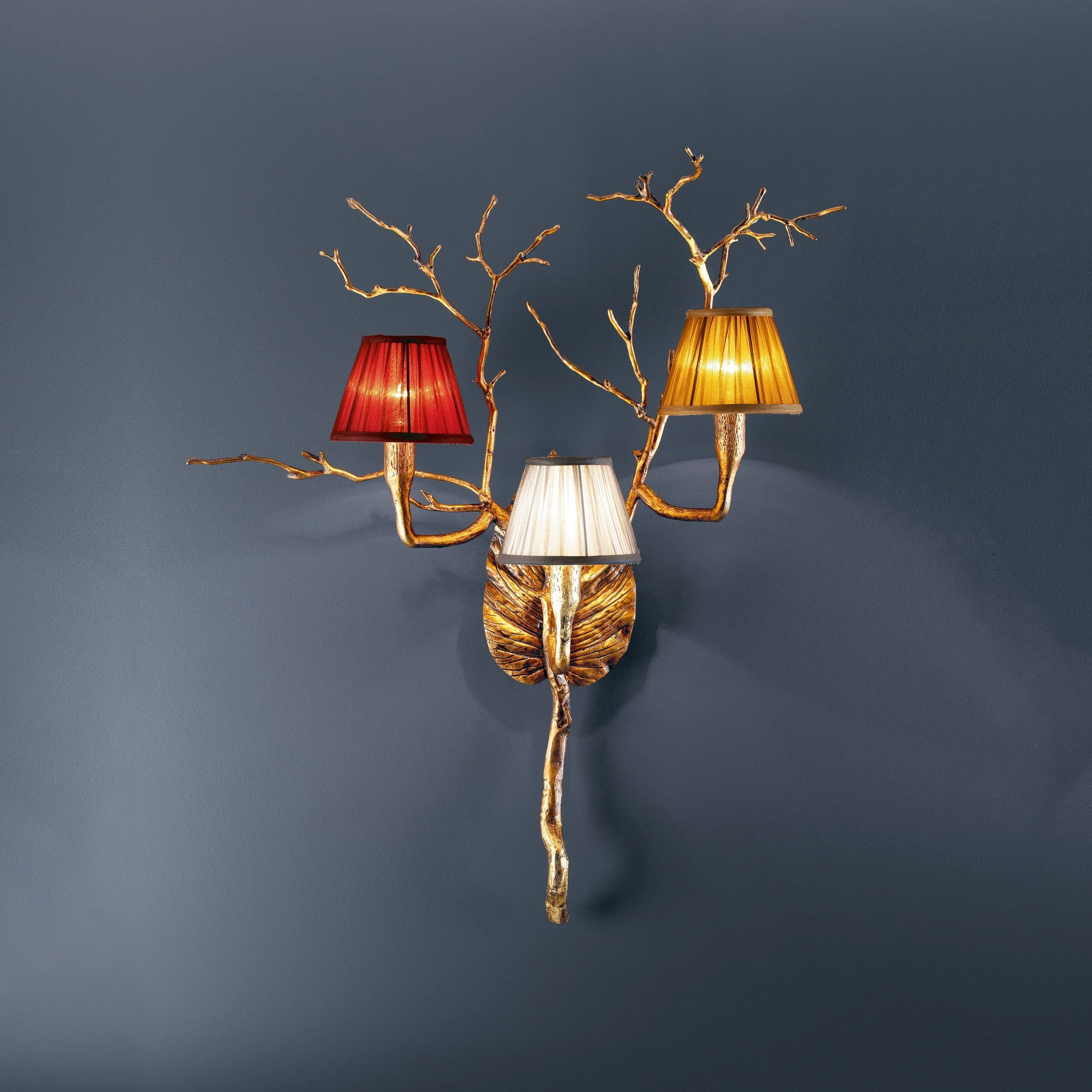 Fascinium Triple Sconce