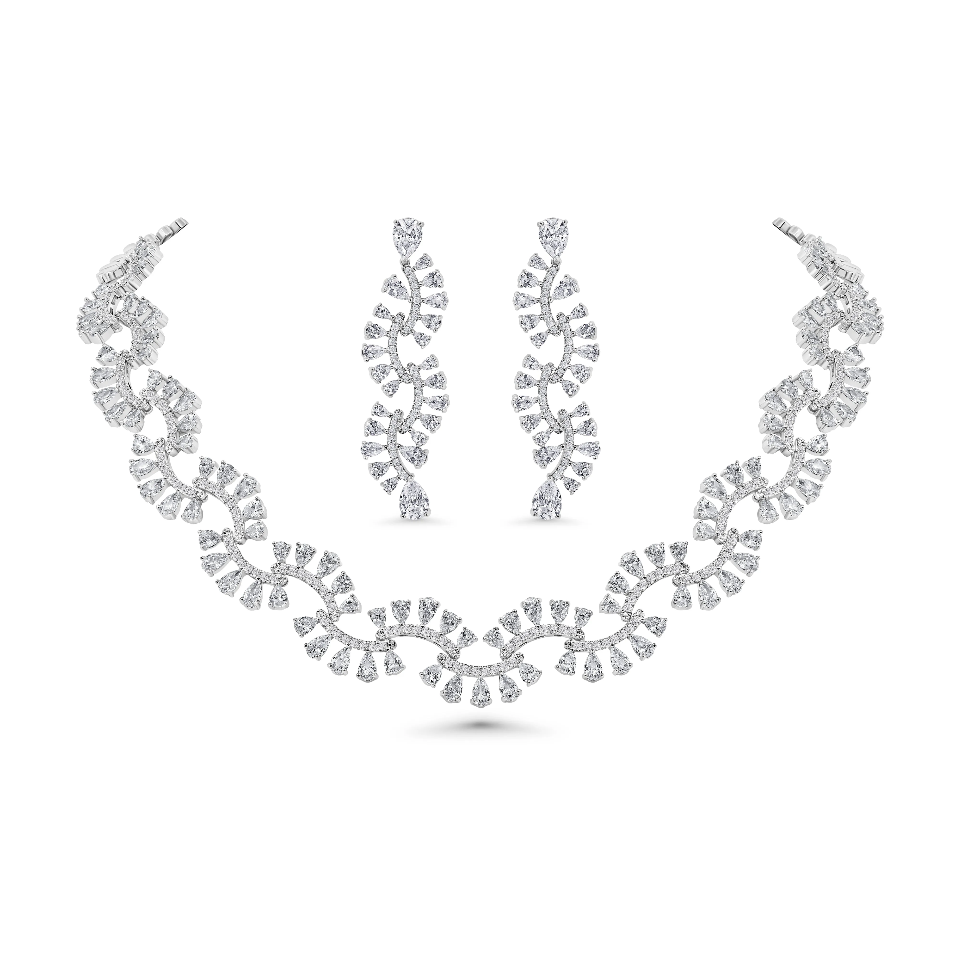 Gaia - Set of Necklace and Earrings