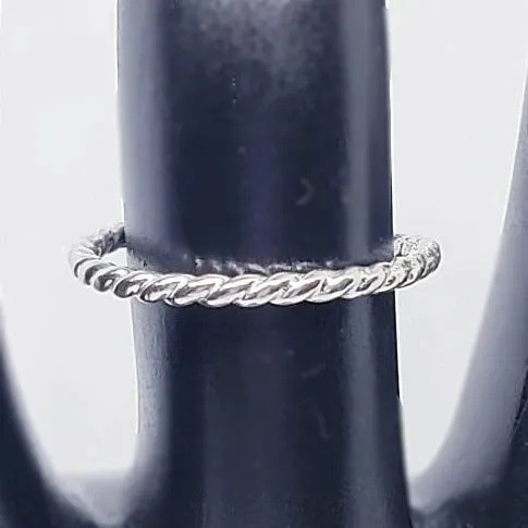 Handcrafted .925 Sterling Silver Heart Ring | Hammered Texture & Twisted Wire Design