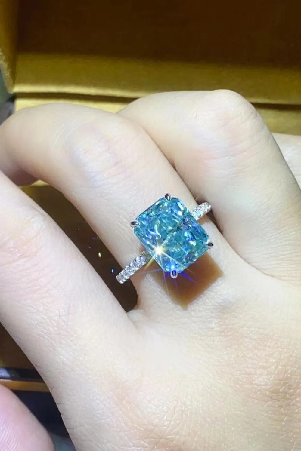 Hazel Blues® | 2 Carat Moissanite Ring