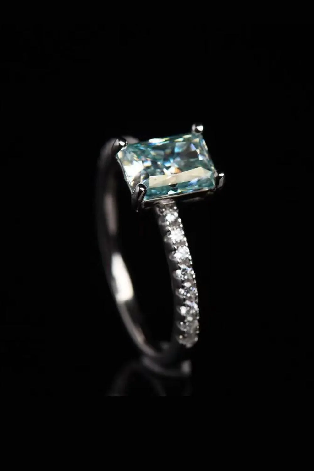Hazel Blues® | 2 Carat Moissanite Ring