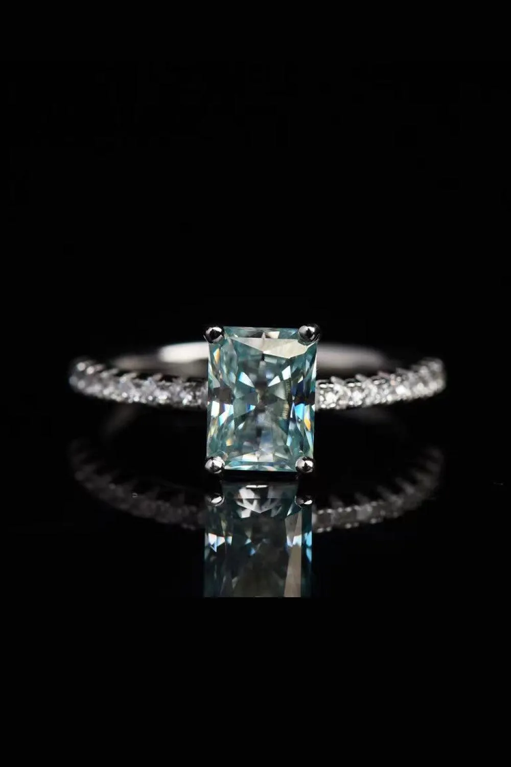 Hazel Blues® | 2 Carat Moissanite Ring