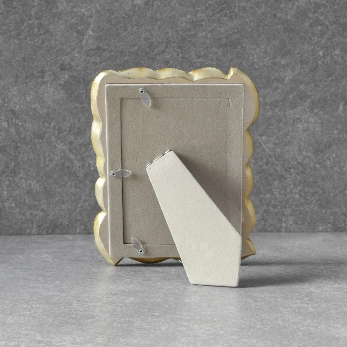 Home Artisan Livie Golden Leaf Photo Frame (4x6)