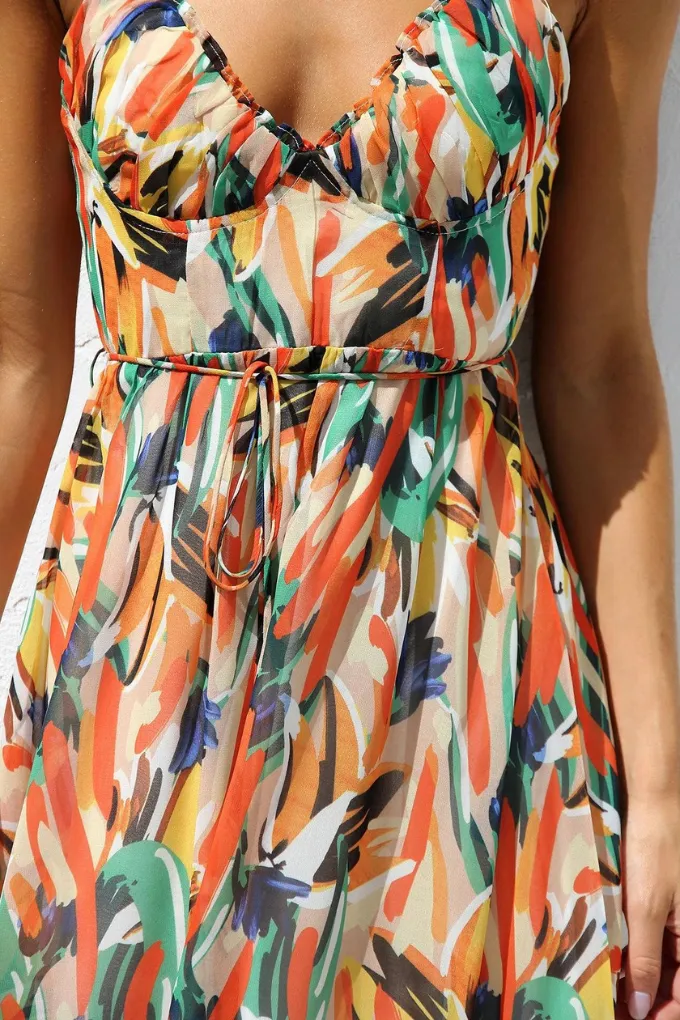 Kaye | Fashionable midi dress in vibrant colors for women