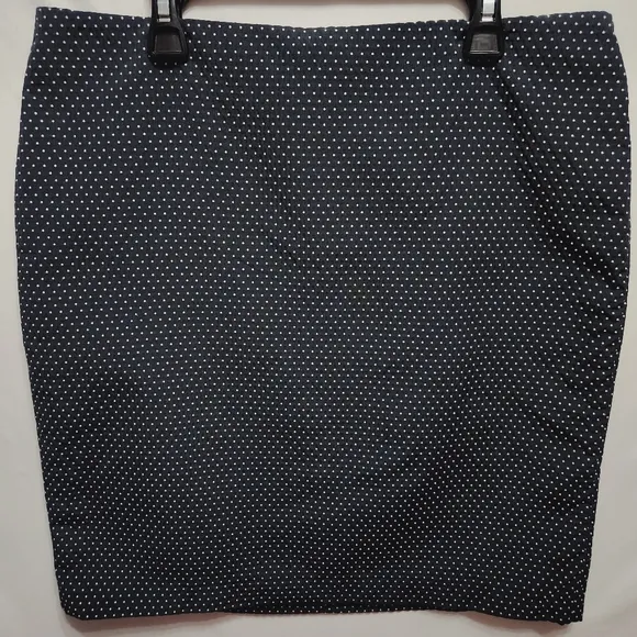 Kenar Classic Small Polka Dot Professional Skirt