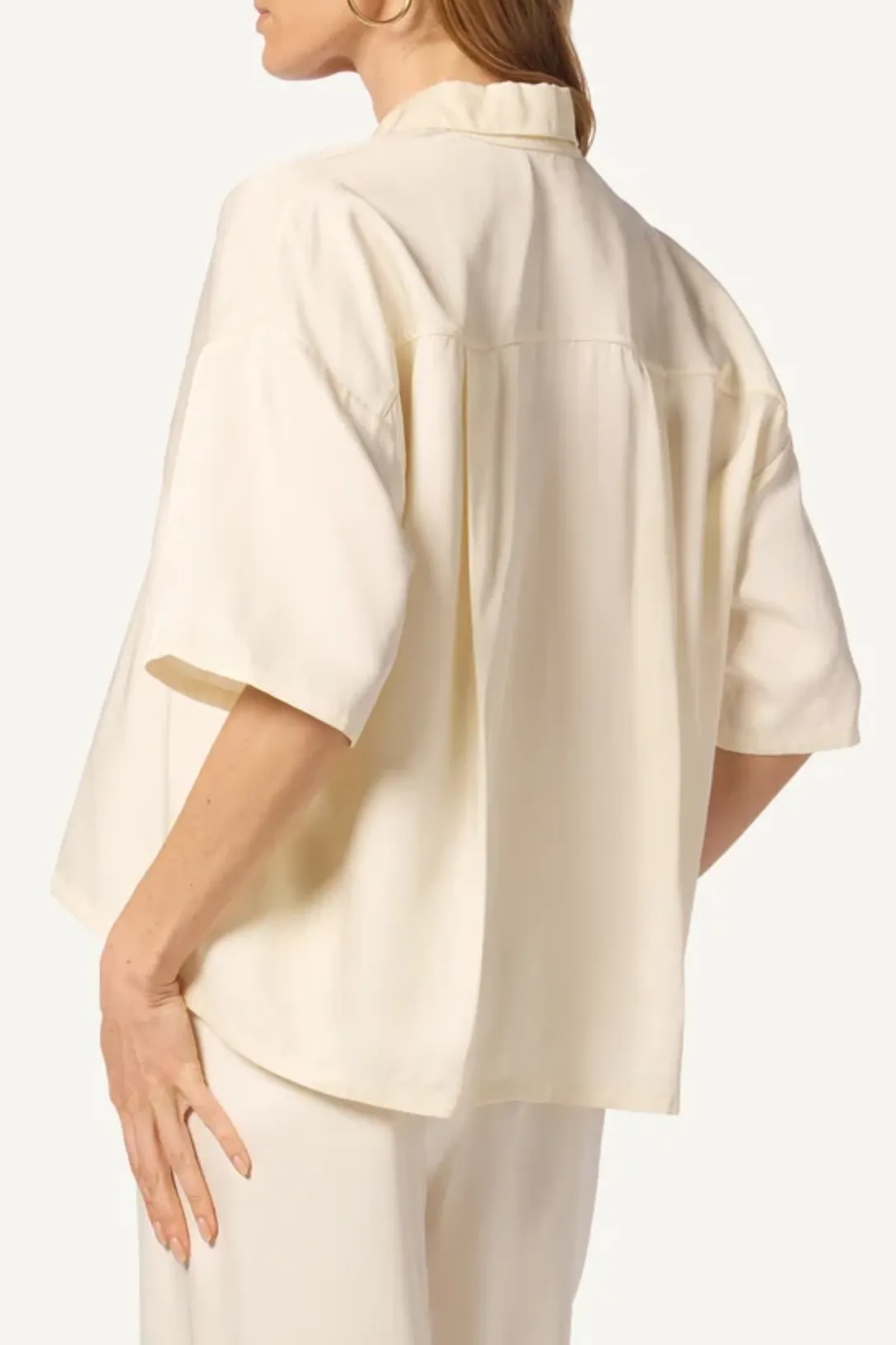 Lucy Relaxed Collared Button Up | Gardenia