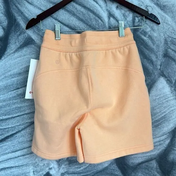 Lululemon Scuba High-Rise Short 5&quot; Peach Bellini size 2 NWT 🍑