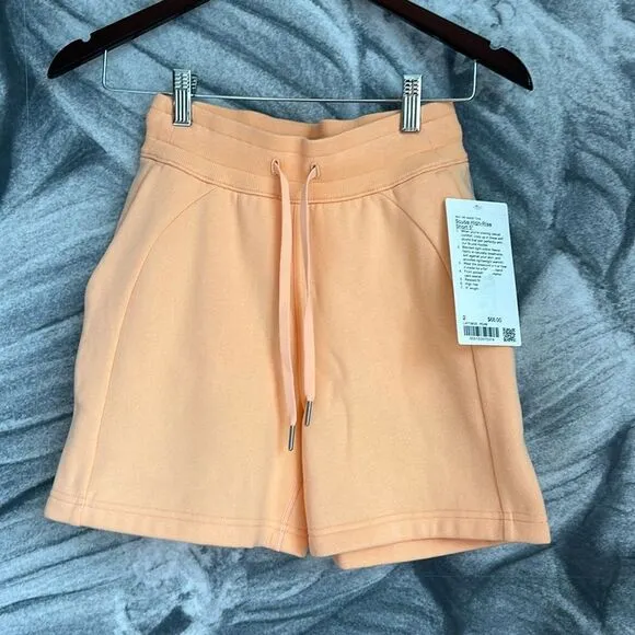 Lululemon Scuba High-Rise Short 5&quot; Peach Bellini size 2 NWT 🍑