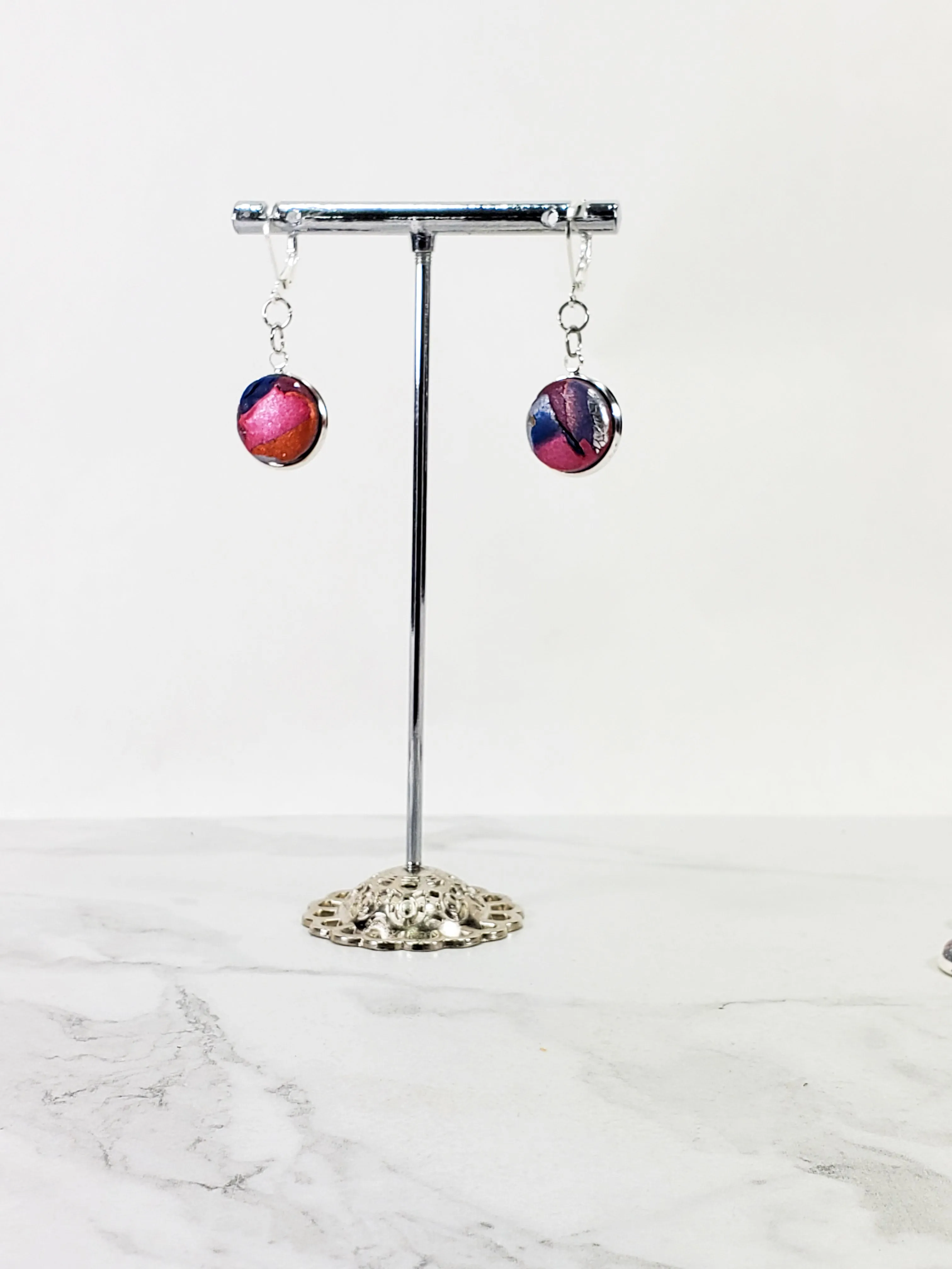 Round Bezel Dangle Earring - Marbled - Viva Magenta