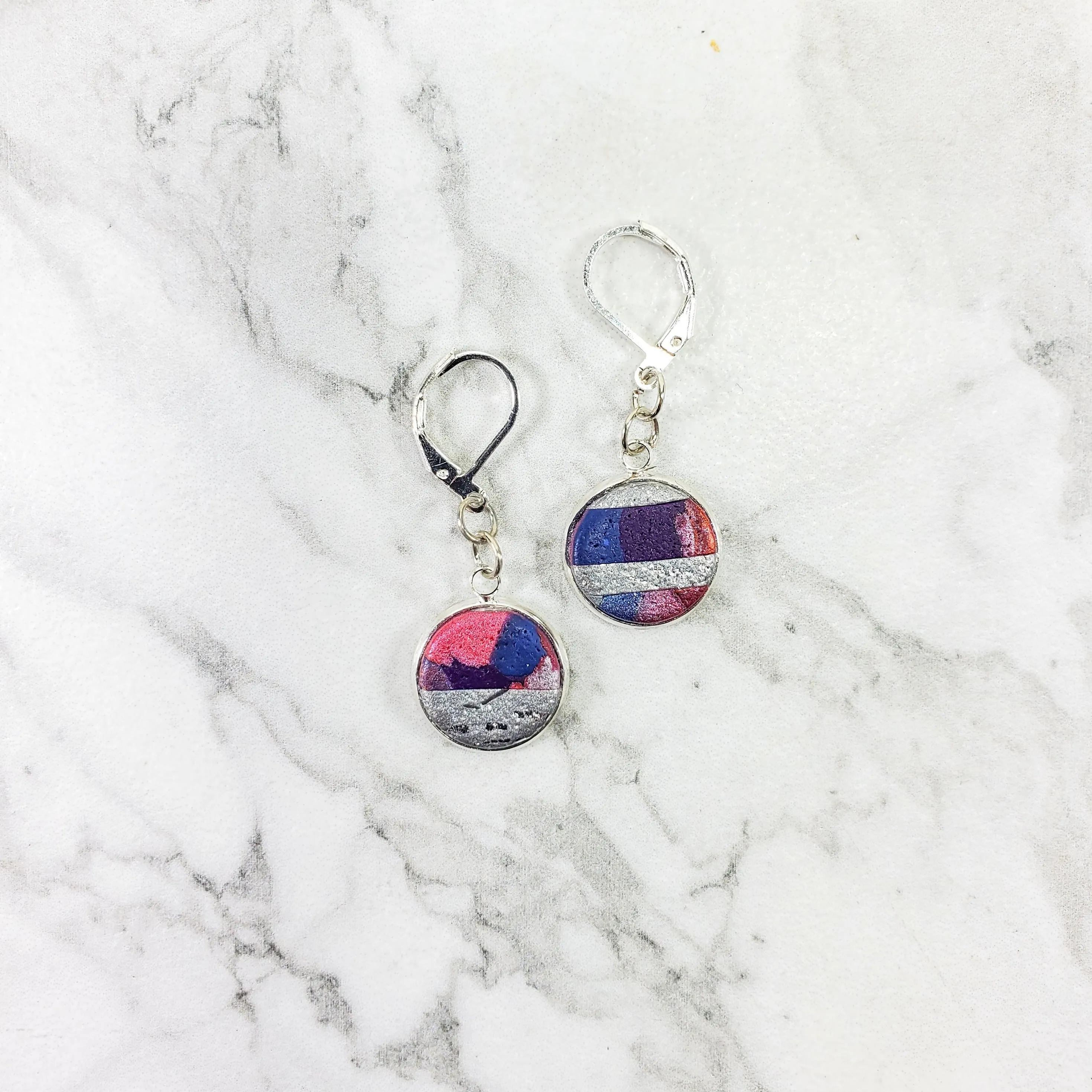 Round Bezel Dangle Earring - Marbled - Viva Magenta