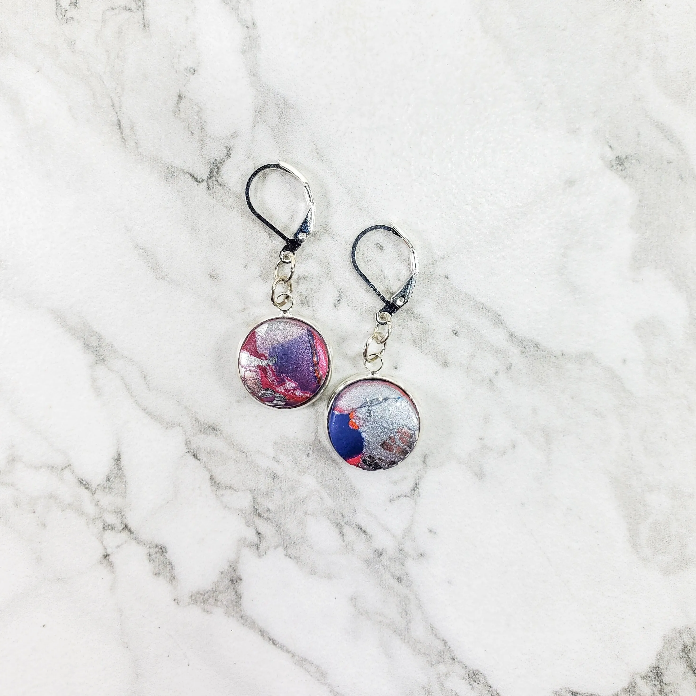 Round Bezel Dangle Earring - Marbled - Viva Magenta
