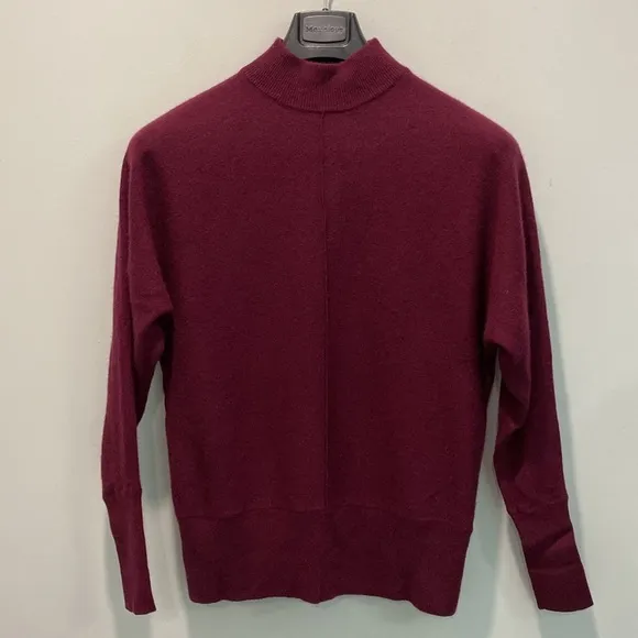 Tahari cashmere burgundy Dolan Sleeve Sweater