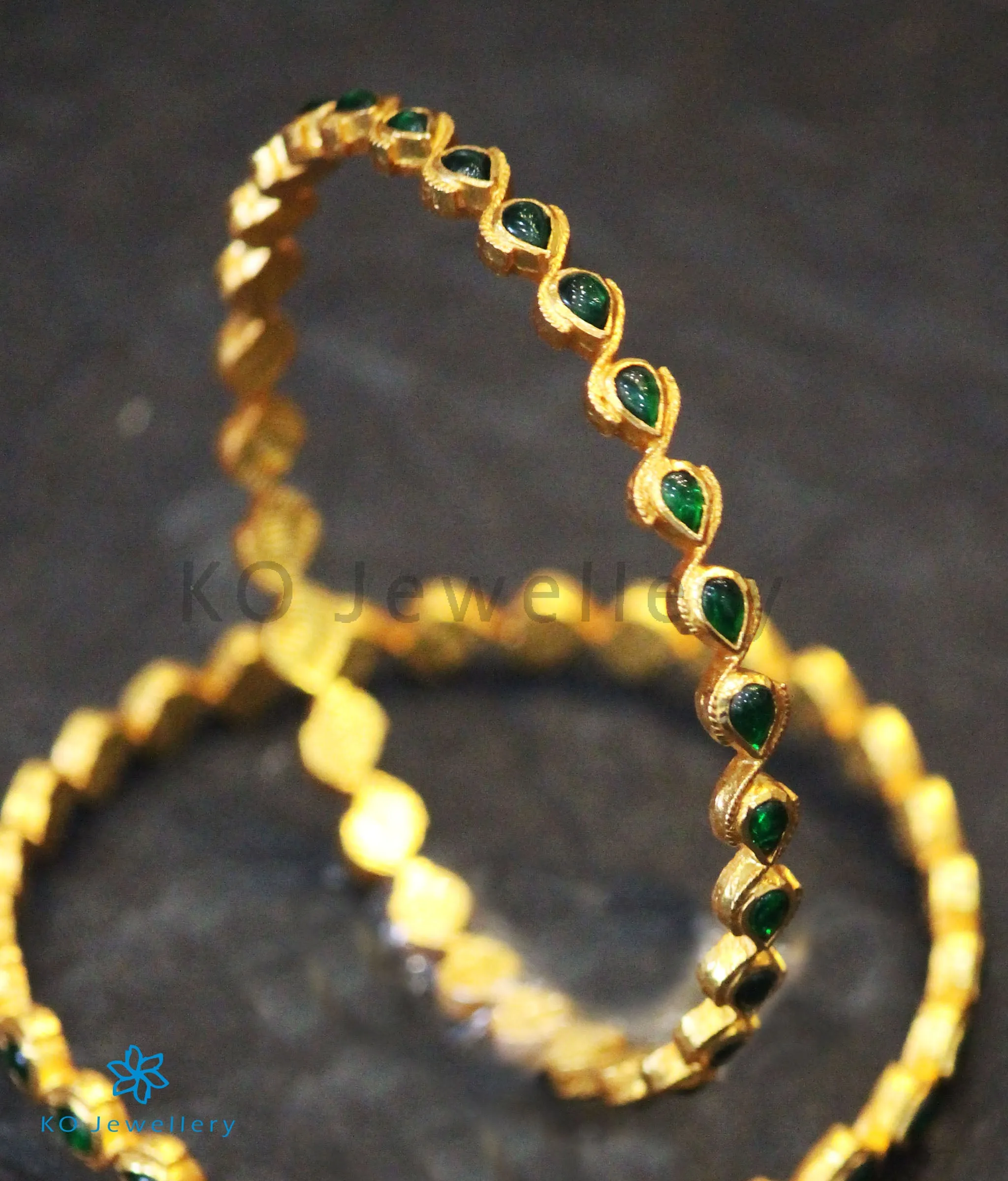 The Piyali Silver Kempu Bangle (Green/Size 2.2/2.4/2.6/2.8)